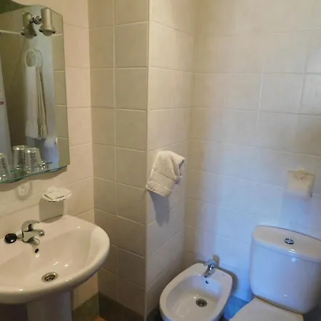 Hostal Macías, El Rey del Sol * Álora